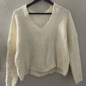 Y2K Poof Apparel Women’s Cozy Cream V-Neck Sweater Size Large